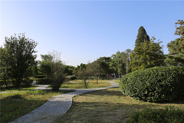 北京丰台太子峪陵园环境