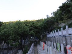 金山陵园环境怎么样